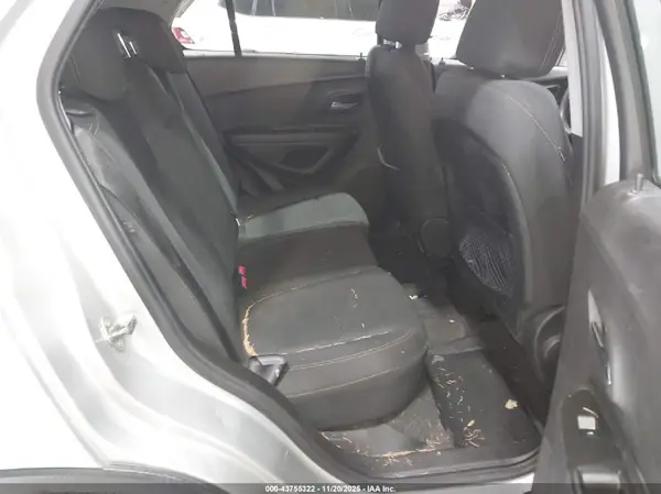 3GNCJKSB7HL253374 2017 CHEVROLET TRAX - Image 8