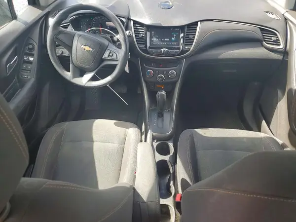 3GNCJKSB7HL256470 2017 CHEVROLET TRAX - Image 8