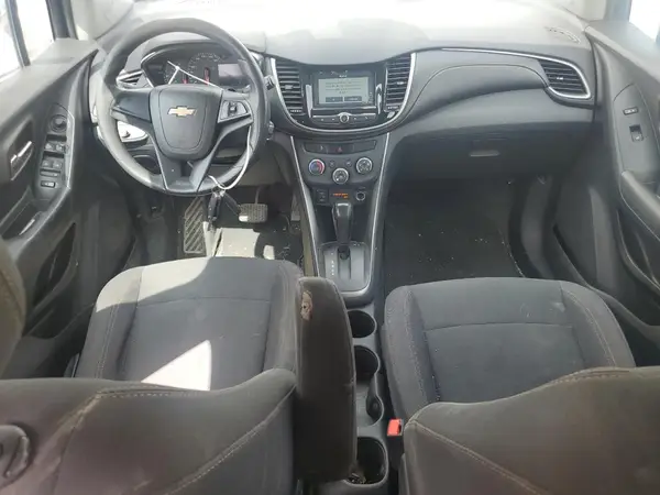 3GNCJKSB7HL260664 2017 CHEVROLET TRAX - Image 8