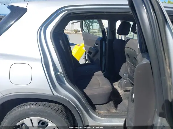 3GNCJKSB7HL267128 2017 CHEVROLET TRAX - Image 8