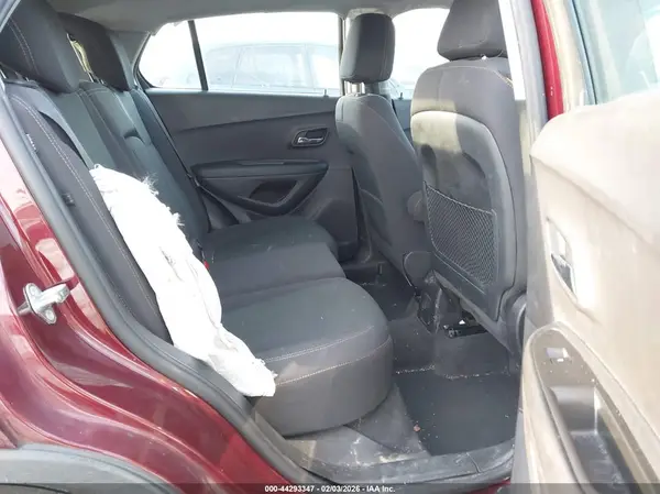 3GNCJKSB7HL270546 2017 CHEVROLET TRAX - Image 8