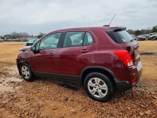 3GNCJKSB7HL276198 2017 CHEVROLET TRAX - Image 2