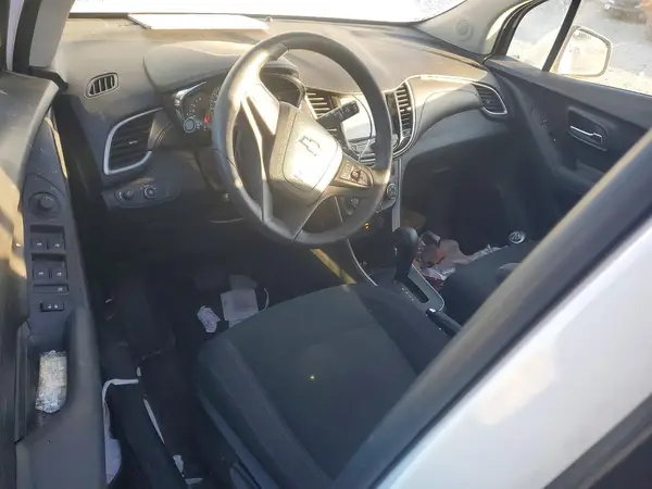 3GNCJKSB7HL290604 2017 CHEVROLET TRAX - Image 8