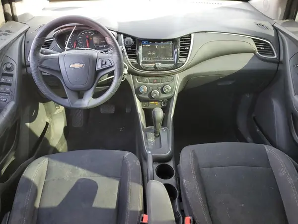 3GNCJKSB7JL153698 2018 CHEVROLET TRAX - Image 8