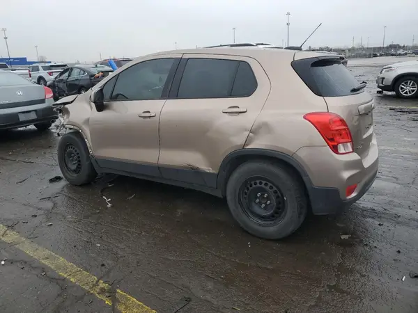 3GNCJKSB7JL168217 2018 CHEVROLET TRAX - Image 2