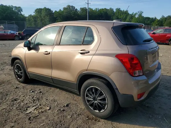 3GNCJKSB7JL203659 2018 CHEVROLET TRAX - Image 2