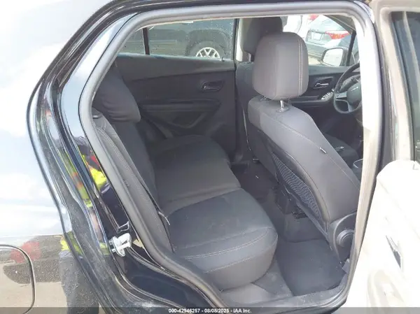 3GNCJKSB7JL209963 2018 CHEVROLET TRAX - Image 8