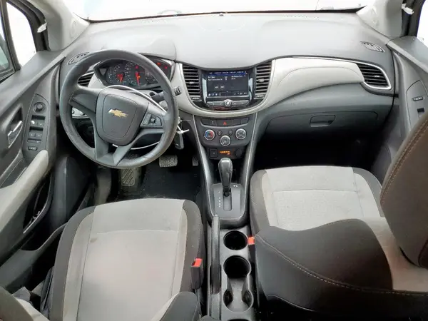 3GNCJKSB7JL231672 2018 CHEVROLET TRAX - Image 8