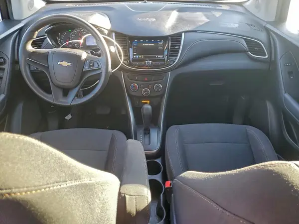 3GNCJKSB7JL243241 2018 CHEVROLET TRAX - Image 8