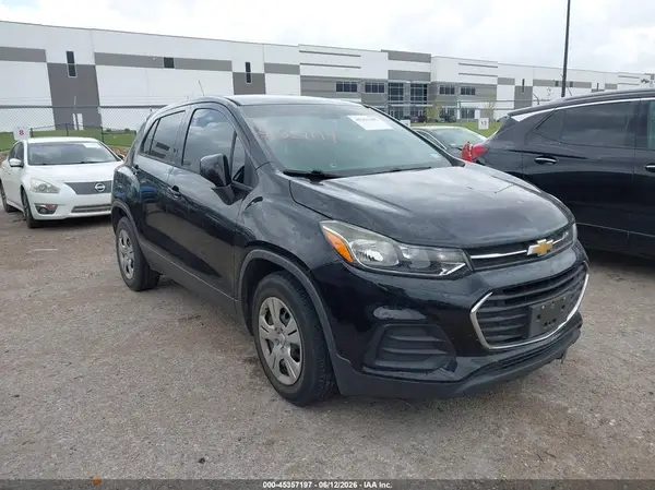 3GNCJKSB7JL271055 2018 CHEVROLET TRAX - Image 1