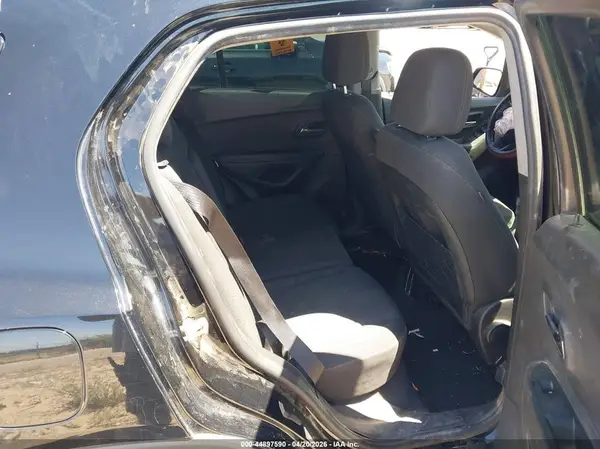 3GNCJKSB7JL293606 2018 CHEVROLET TRAX - Image 8