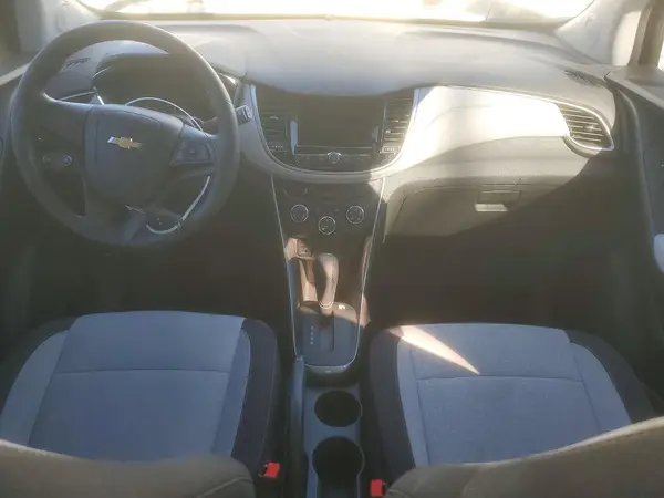 3GNCJKSB7JL331030 2018 CHEVROLET TRAX - Image 8