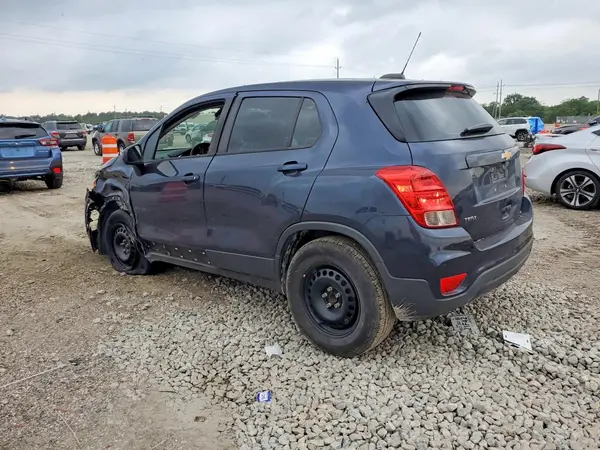 3GNCJKSB7JL375108 2018 CHEVROLET TRAX - Image 2