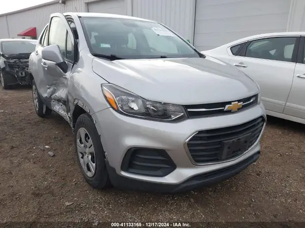 3GNCJKSB7JL376145 2018 CHEVROLET TRAX - Image 1