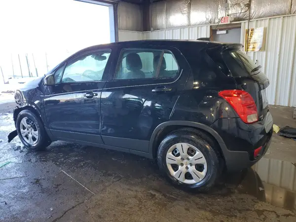 3GNCJKSB7JL419933 2018 CHEVROLET TRAX - Image 2