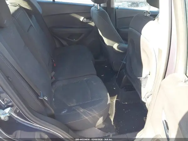 3GNCJKSB7KL122310 2019 CHEVROLET TRAX - Image 8