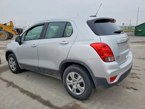 3GNCJKSB7KL142928 2019 CHEVROLET TRAX - Image 2