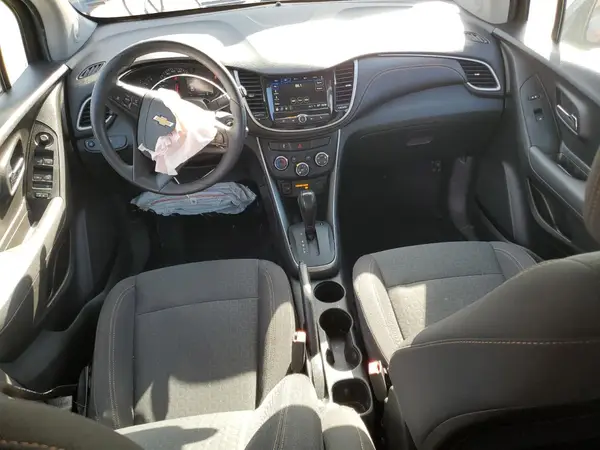3GNCJKSB7KL161155 2019 CHEVROLET TRAX - Image 8