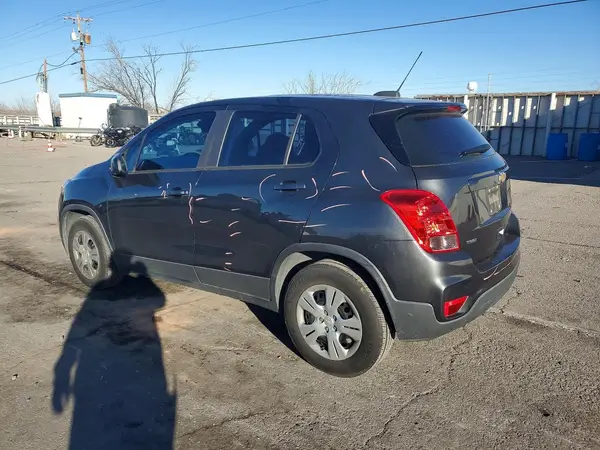 3GNCJKSB7KL182782 2019 CHEVROLET TRAX - Image 2