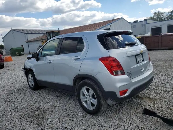 3GNCJKSB7KL234542 2019 CHEVROLET TRAX - Image 2