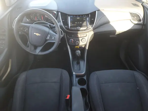 3GNCJKSB7KL257481 2019 CHEVROLET TRAX - Image 8