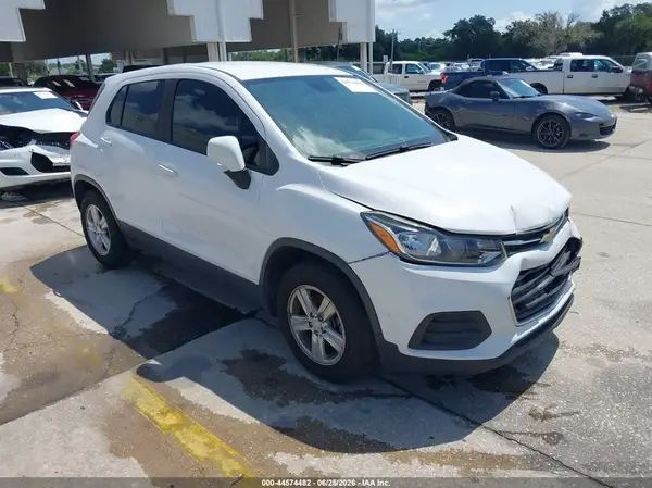 3GNCJKSB7KL259201 2019 CHEVROLET TRAX - Image 1