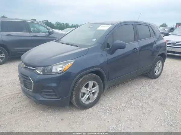 3GNCJKSB7KL286155 2019 CHEVROLET TRAX - Image 2
