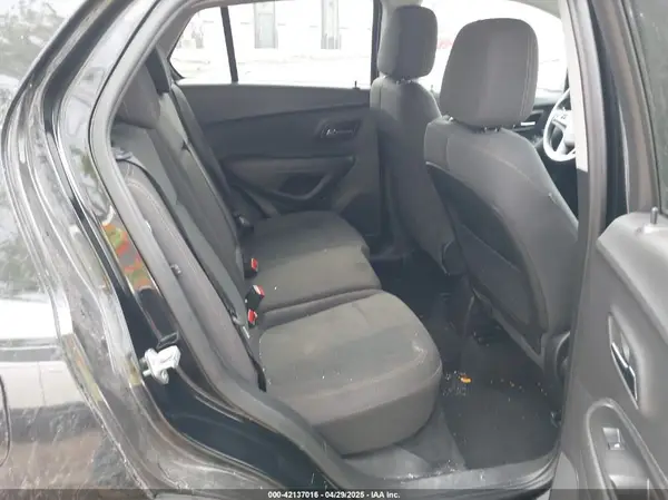 3GNCJKSB7KL287810 2019 CHEVROLET TRAX - Image 8
