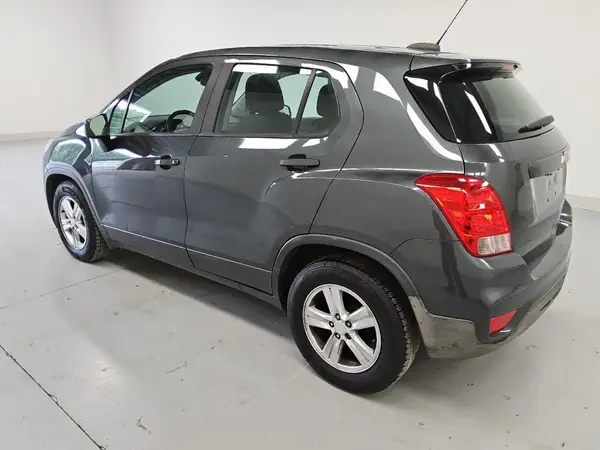 3GNCJKSB7KL294515 2019 CHEVROLET TRAX - Image 2