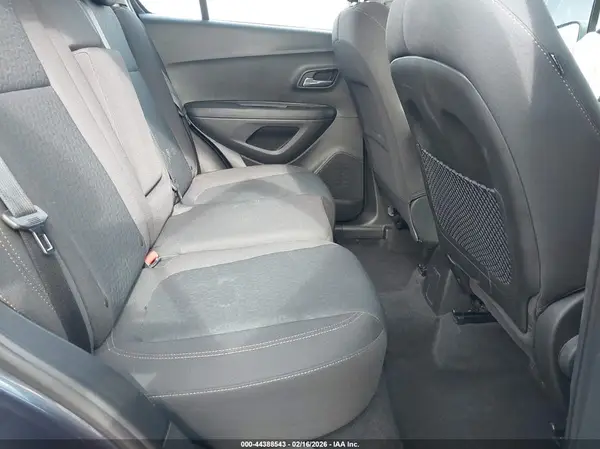 3GNCJKSB7KL298192 2019 CHEVROLET TRAX - Image 8