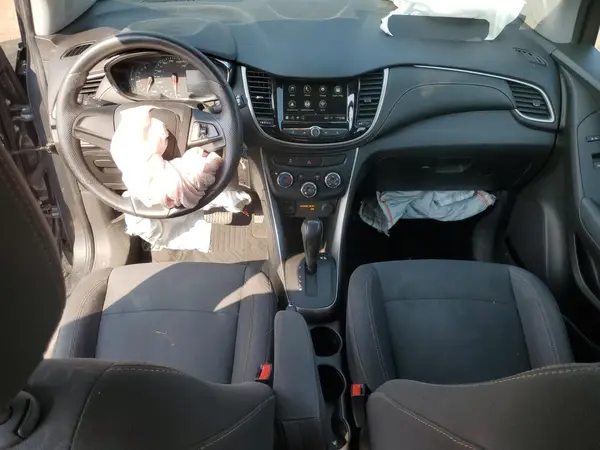3GNCJKSB7KL307439 2019 CHEVROLET TRAX - Image 8