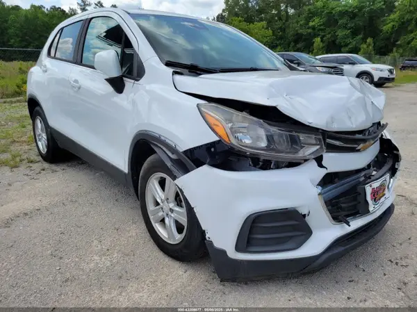 3GNCJKSB7KL311989 2019 CHEVROLET TRAX - Image 1