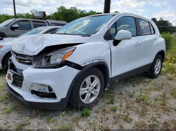 3GNCJKSB7KL311989 2019 CHEVROLET TRAX - Image 2