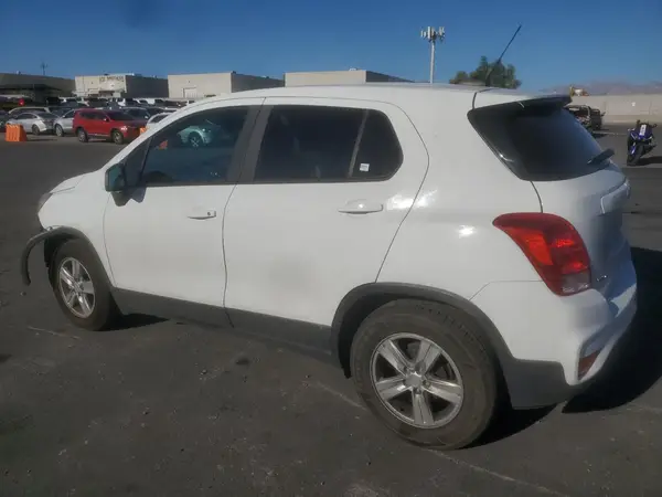 3GNCJKSB7KL316013 2019 CHEVROLET TRAX - Image 2
