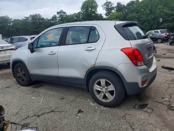 3GNCJKSB7KL331319 2019 CHEVROLET TRAX - Image 2