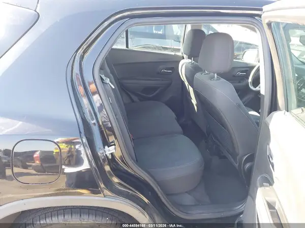 3GNCJKSB7KL345995 2019 CHEVROLET TRAX - Image 8