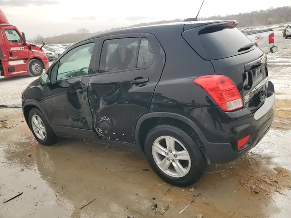 3GNCJKSB7KL359489 2019 CHEVROLET TRAX - Image 2