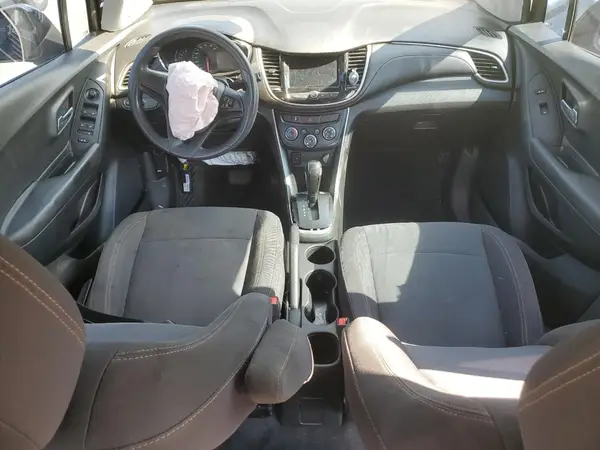 3GNCJKSB7KL372209 2019 CHEVROLET TRAX - Image 8