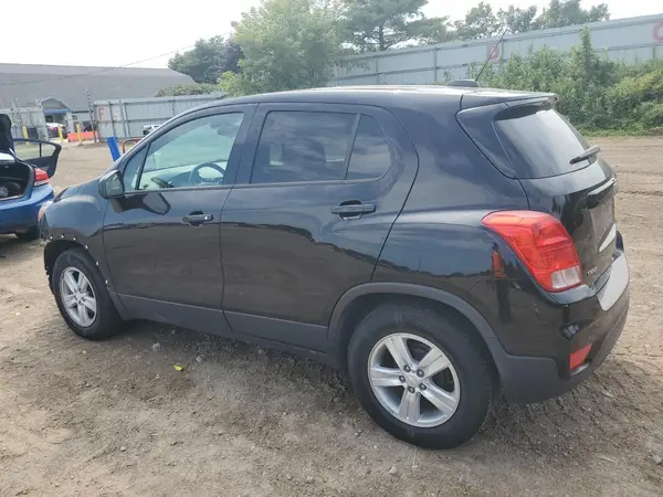3GNCJKSB7KL404382 2019 CHEVROLET TRAX - Image 2