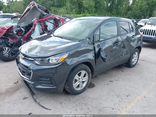 3GNCJKSB7LL107937 2020 CHEVROLET TRAX - Image 2