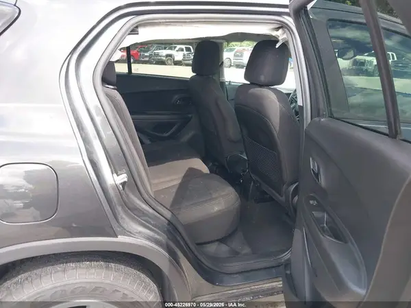 3GNCJKSB7LL107937 2020 CHEVROLET TRAX - Image 8