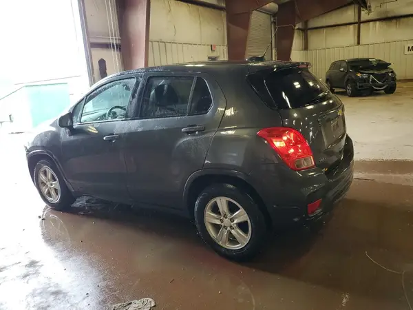 3GNCJKSB7LL118467 2020 CHEVROLET TRAX - Image 2