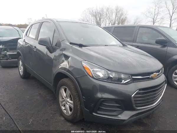 3GNCJKSB7LL127508 2020 CHEVROLET TRAX - Image 1