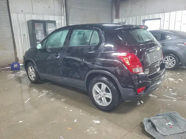3GNCJKSB7LL135303 2020 CHEVROLET TRAX - Image 2