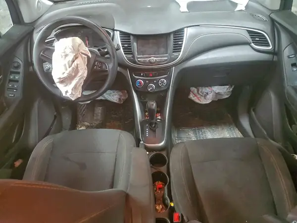 3GNCJKSB7LL135303 2020 CHEVROLET TRAX - Image 8