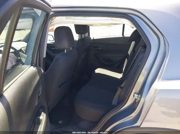 3GNCJKSB7LL142624 2020 CHEVROLET TRAX - Image 8