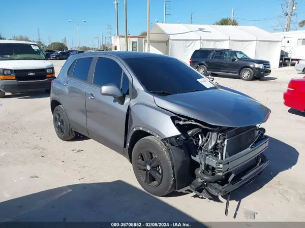 3GNCJKSB7LL144101 2020 CHEVROLET TRAX - Image 1