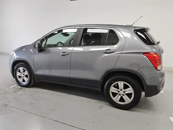3GNCJKSB7LL150304 2020 CHEVROLET TRAX - Image 2