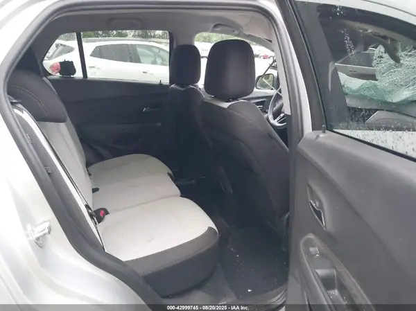 3GNCJKSB7LL184629 2020 CHEVROLET TRAX - Image 8