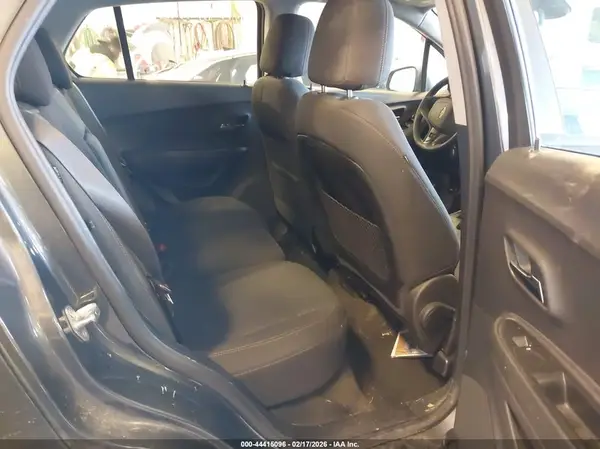 3GNCJKSB7LL190897 2020 CHEVROLET TRAX - Image 8